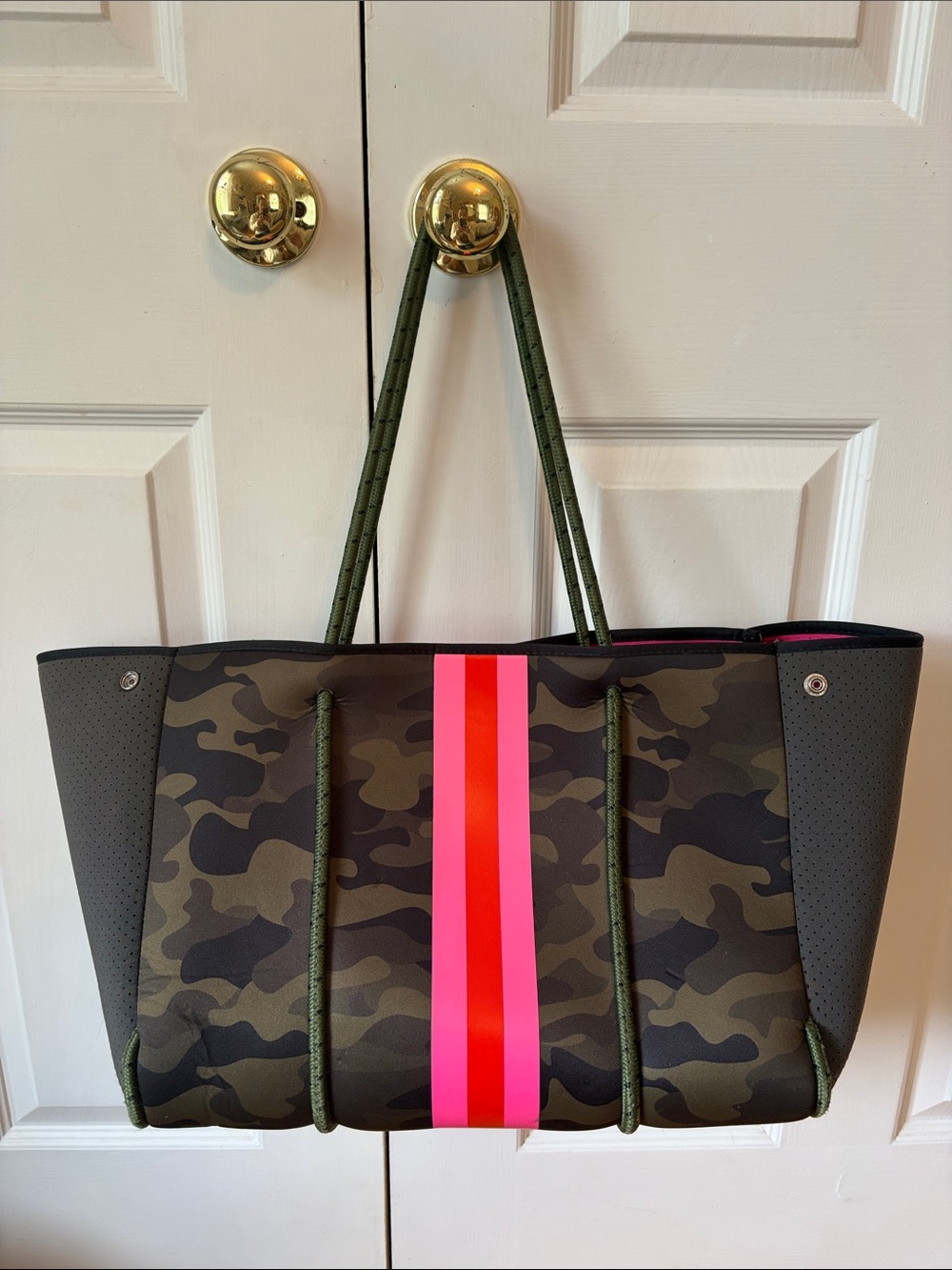 Haute Shore Greyson Showoff | Neoprene Tote - Women’s Bags